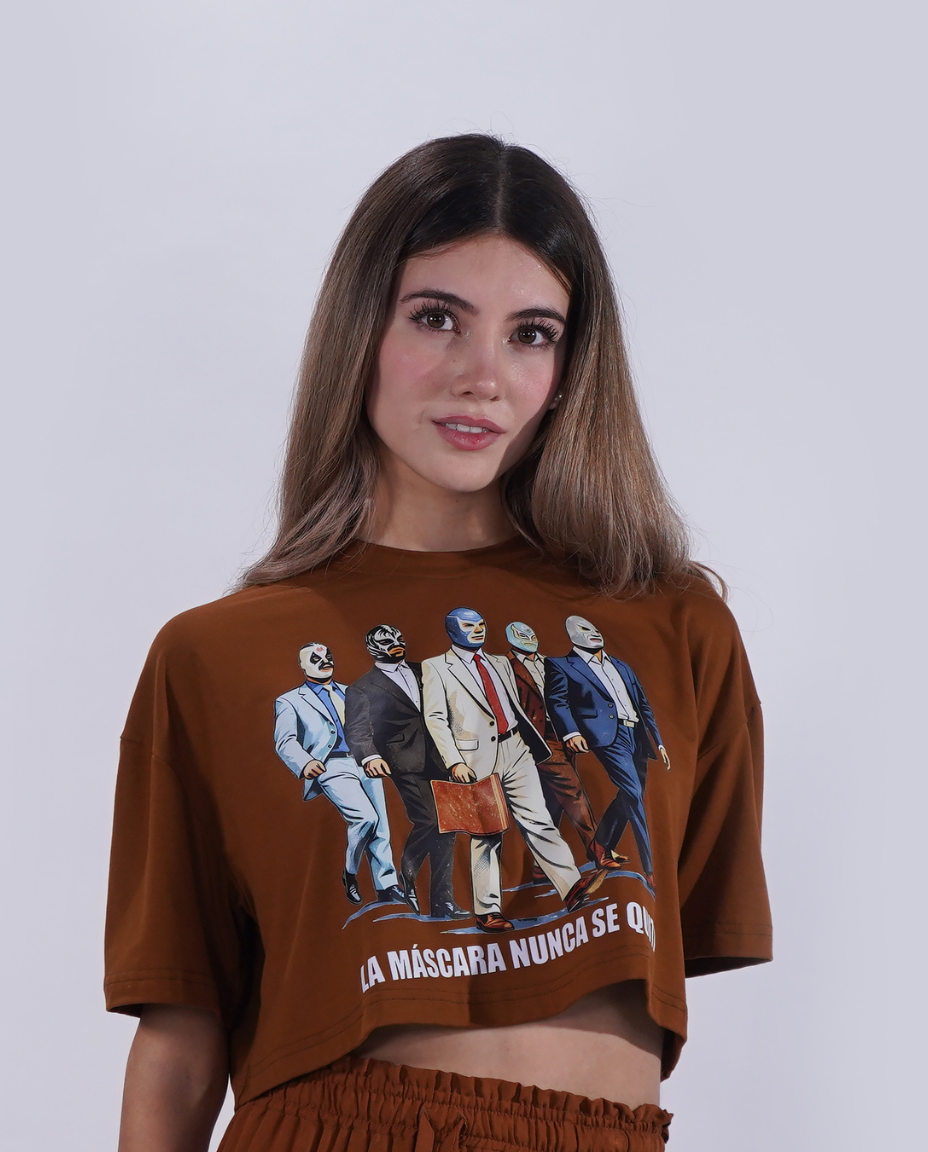 Playera crop la mascara no se quita
